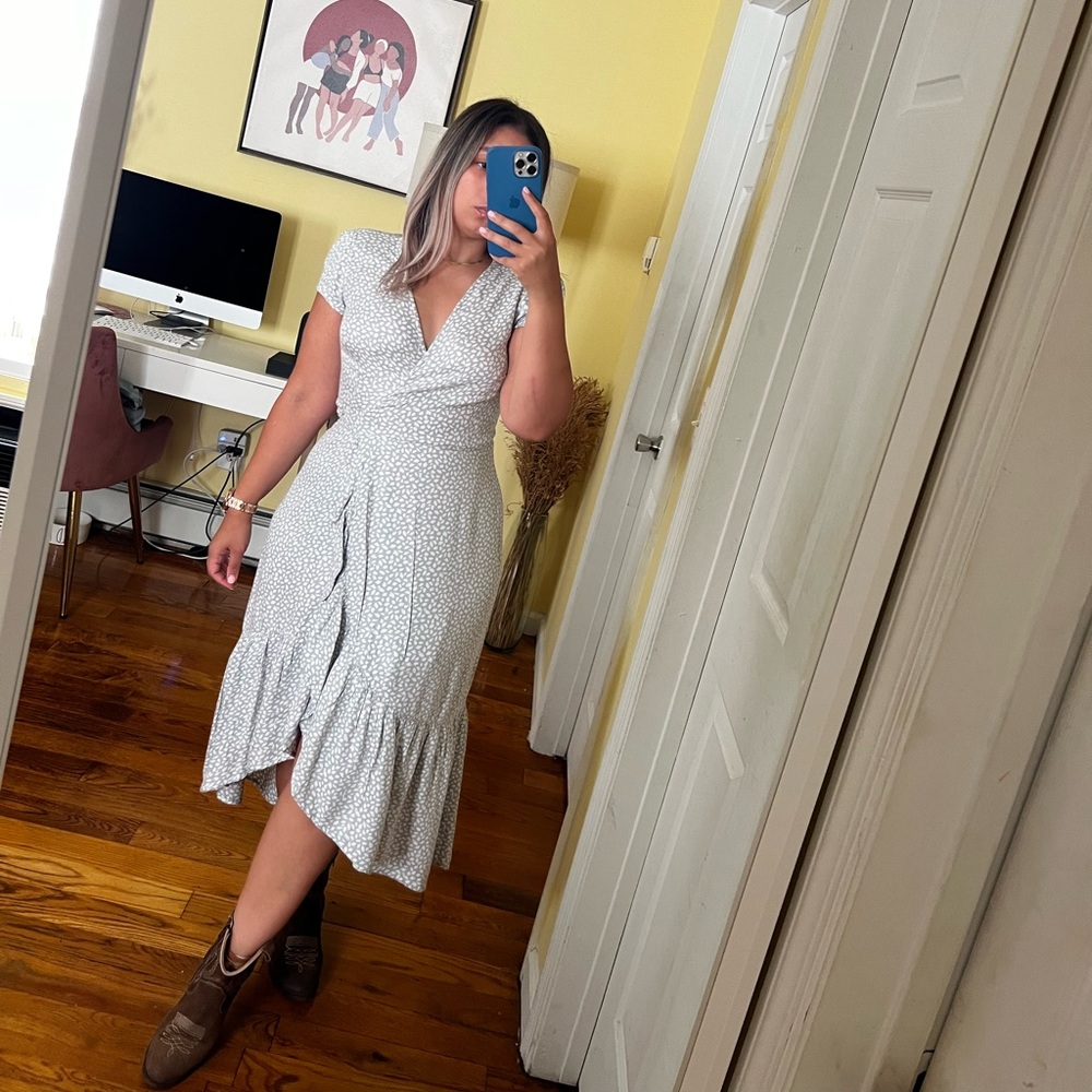 Abercrombie & Fitch Wrap Flowy Maxi Dress